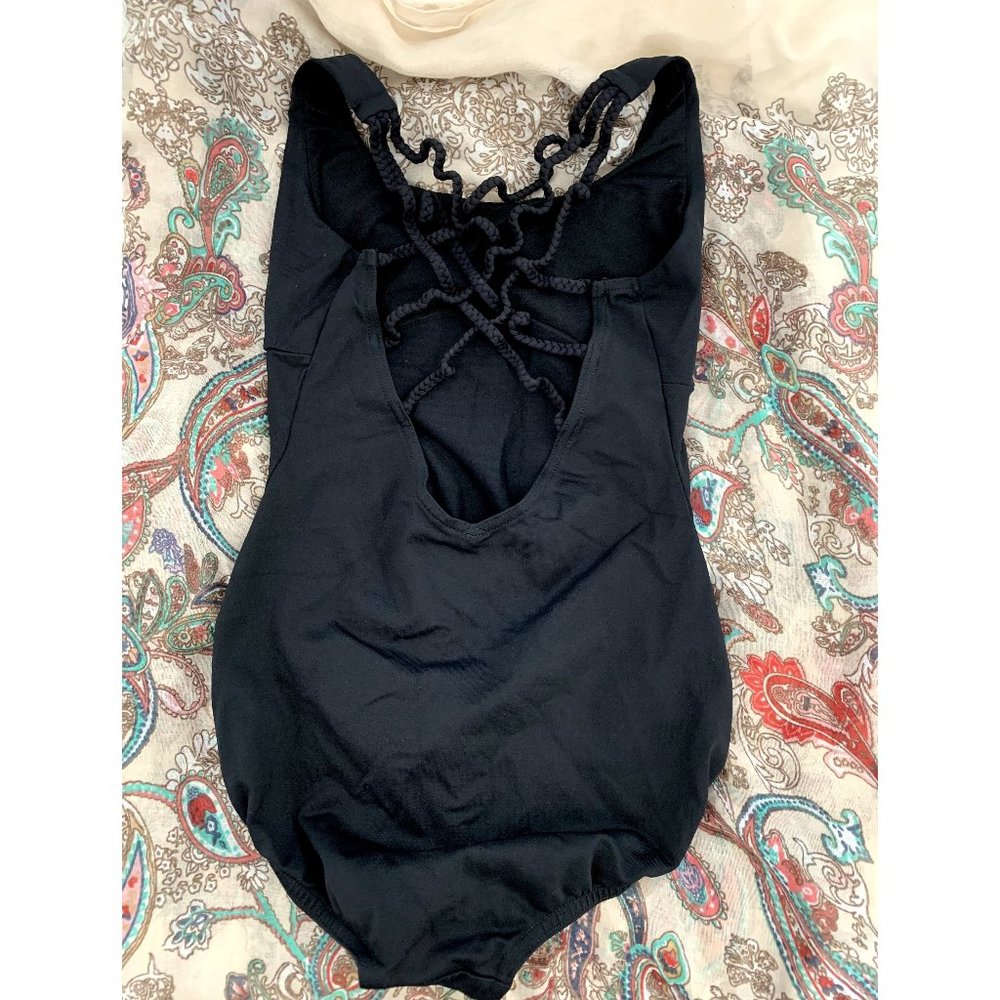 Pleated strappy back black leotard